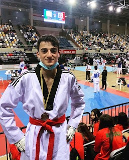 Los clubes navarros no paran .....